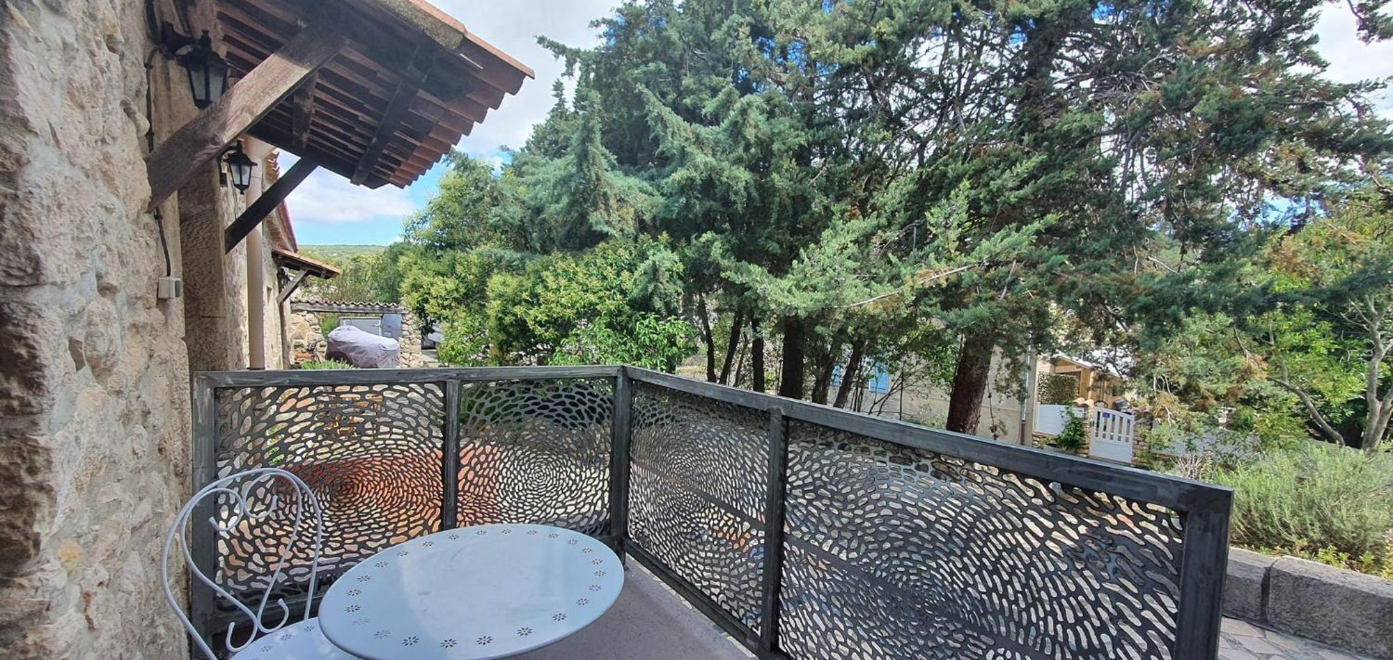 Hébergement de vacances Domaine De La Pierre Chaude *